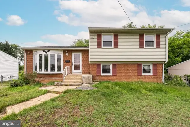 4809 Eaton Pl, Alexandria