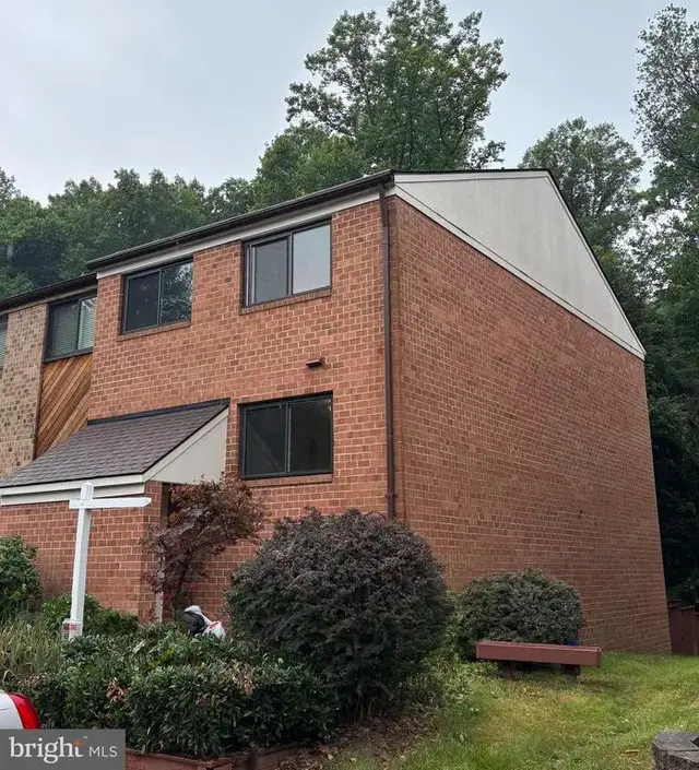 8941 Skyrock Ct, Columbia
