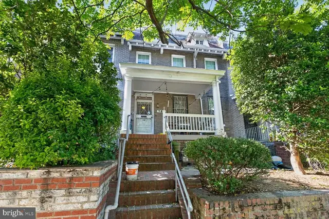 764 Quebec Pl Nw, Washington