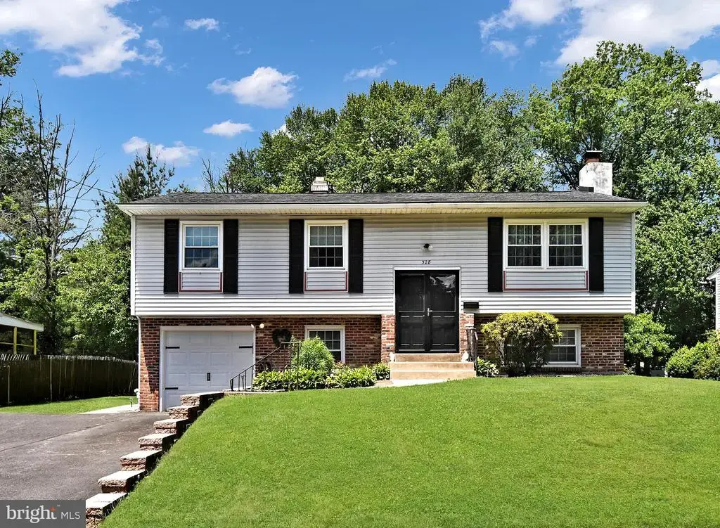 528 Cedarbrook Rd, SOUTHAMPTON