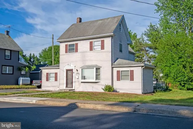 519 N Washington St, Milford