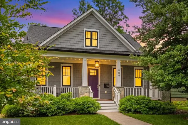 908 Grandin Ave, Rockville
