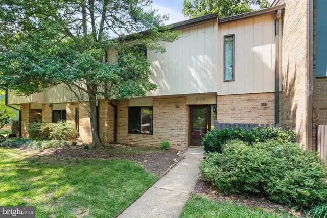 1806 Ivy Oak #43, Reston