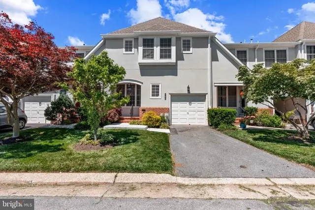 104 Old Plantation Way #104, Pikesville