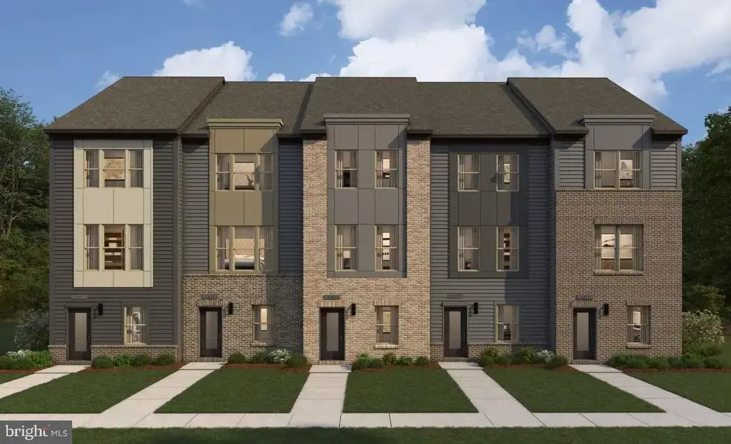 8969 Katherine Johnson St, MANASSAS