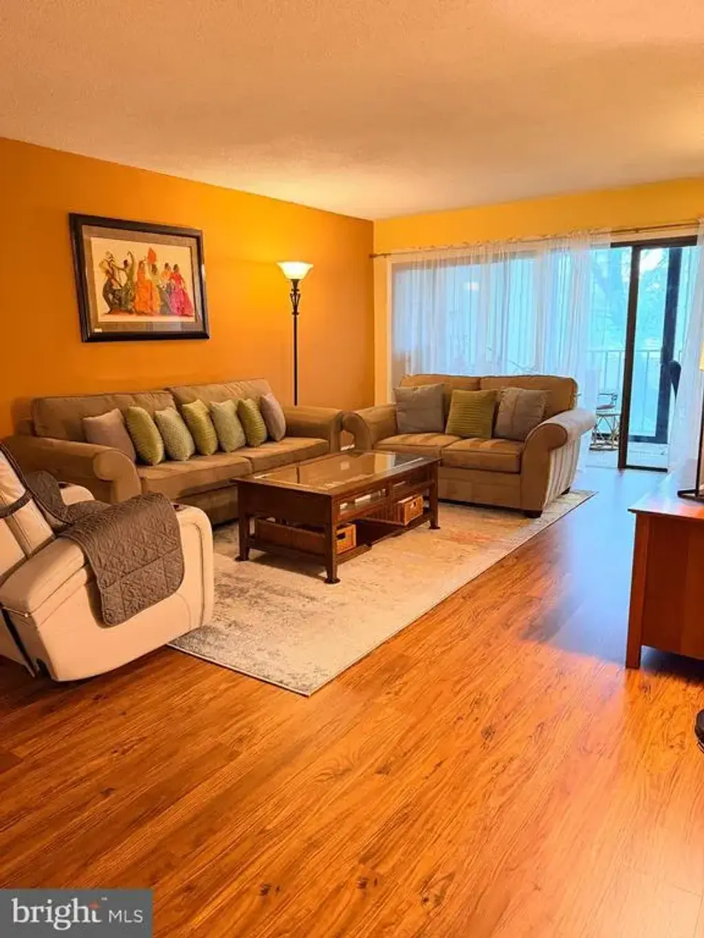 9200 Edwards Way #209, HYATTSVILLE