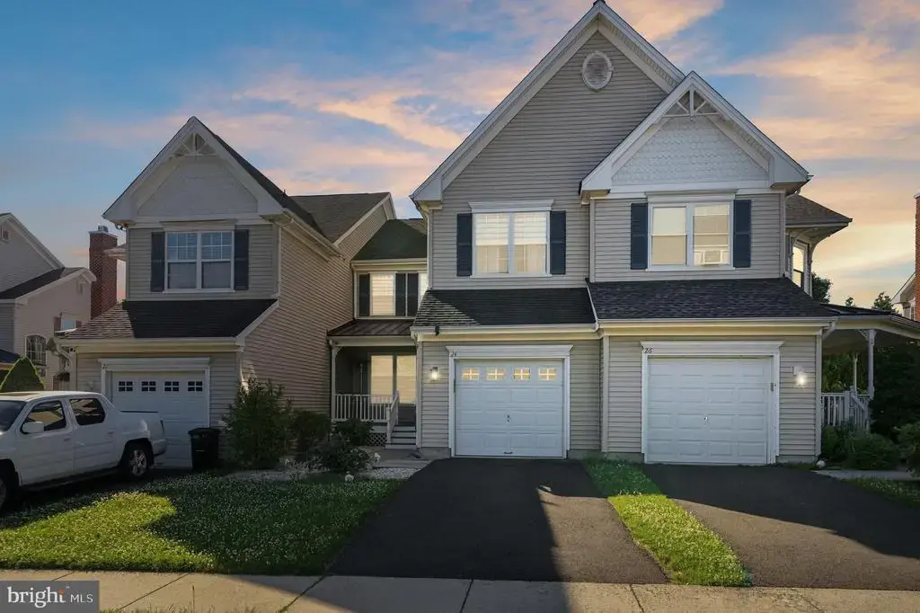 24 Brewster Dr, WARMINSTER