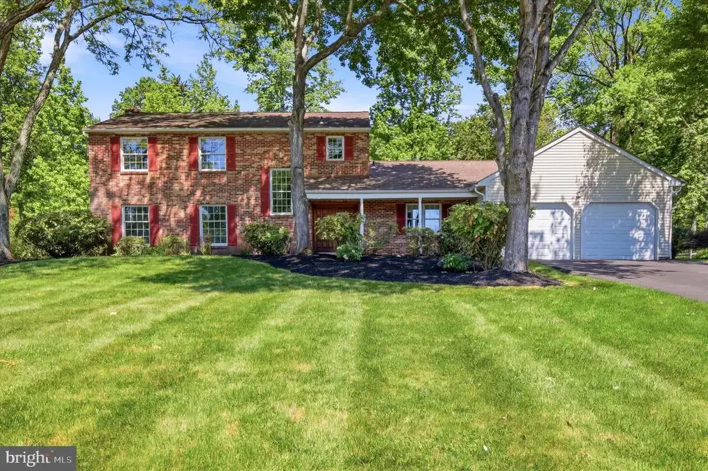 15 Brookdale Dr, DOYLESTOWN