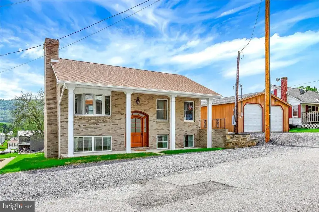 429 High St, ROCKHILL FURNACE