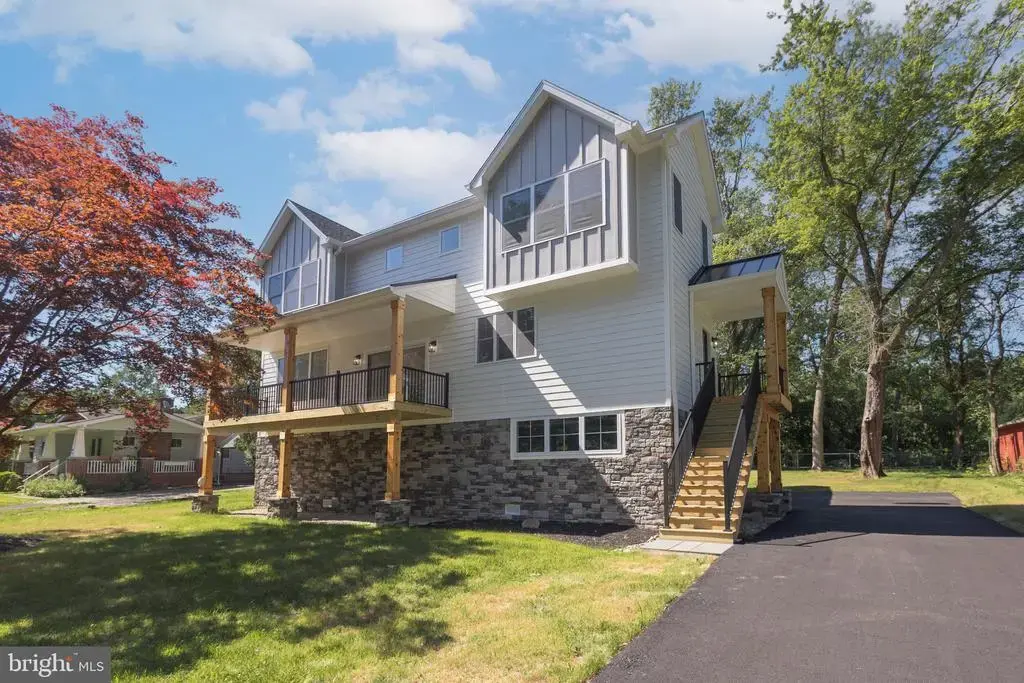 1764 River Rd, UPPER BLACK EDDY