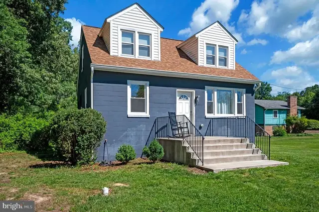 16036 Rogers Clark Blvd, Bowling Green