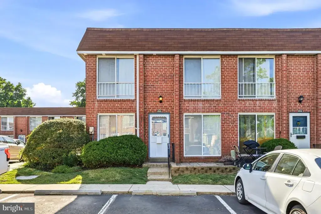 114 Lexington Ct, WARMINSTER