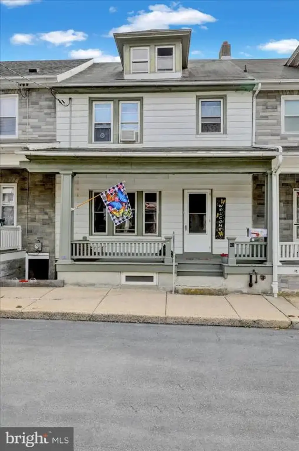 43 E Walnut St, EPHRATA