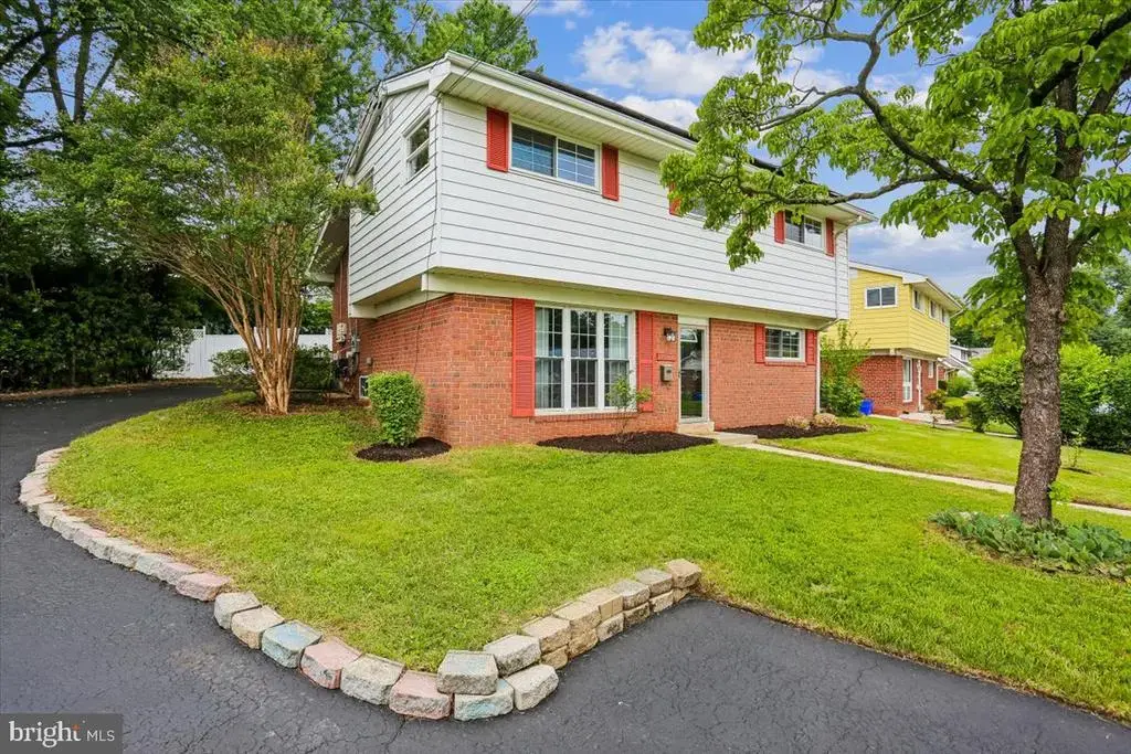 13204 Magellan Ave, ROCKVILLE