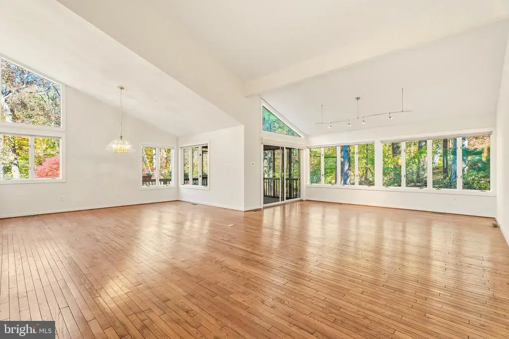 2 Riderwood Sta, TOWSON