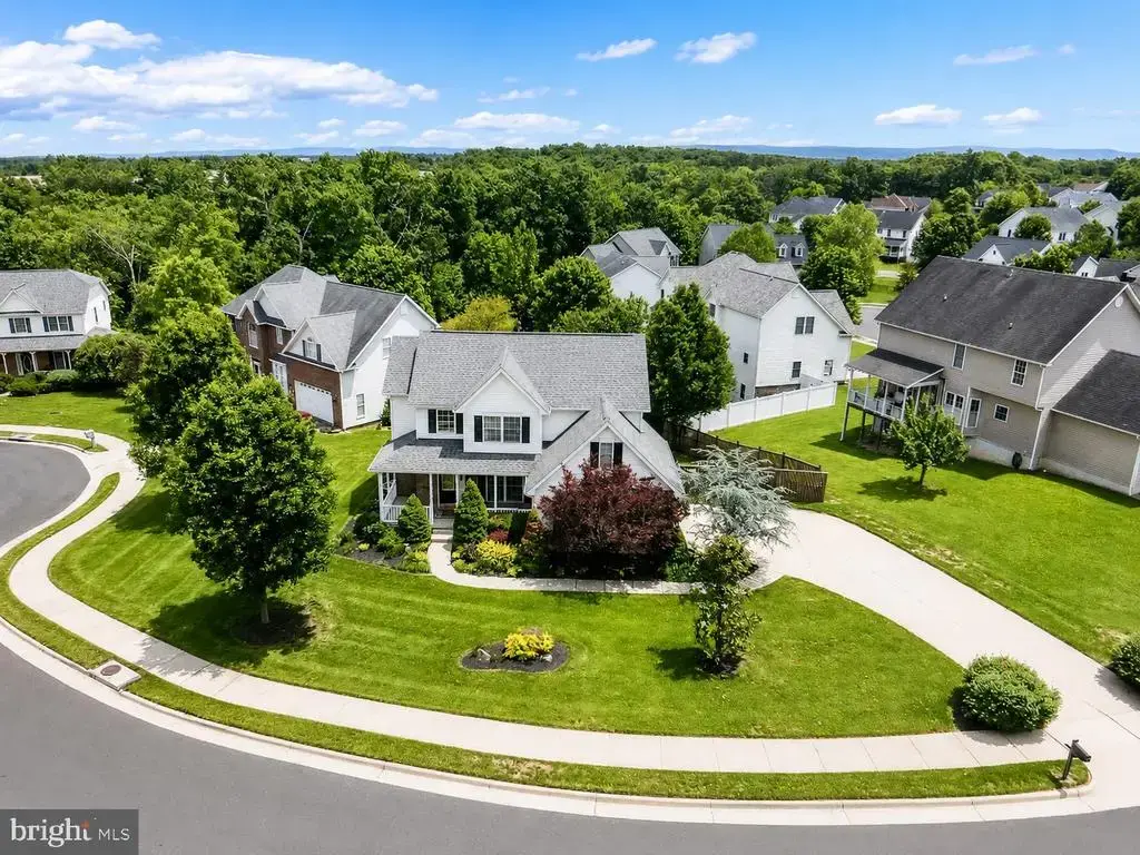 105 Travis Court, WINCHESTER