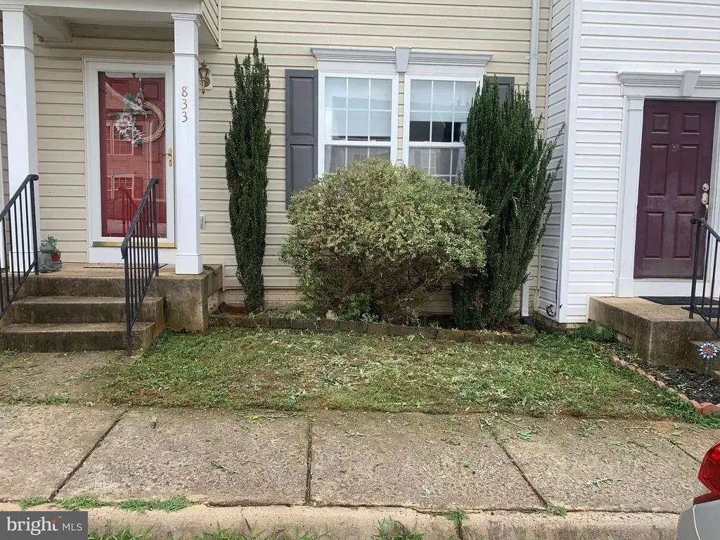 833 Gallows Ct, CULPEPER