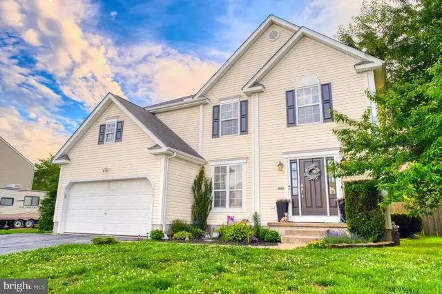 273 W Darby Cir, Dover