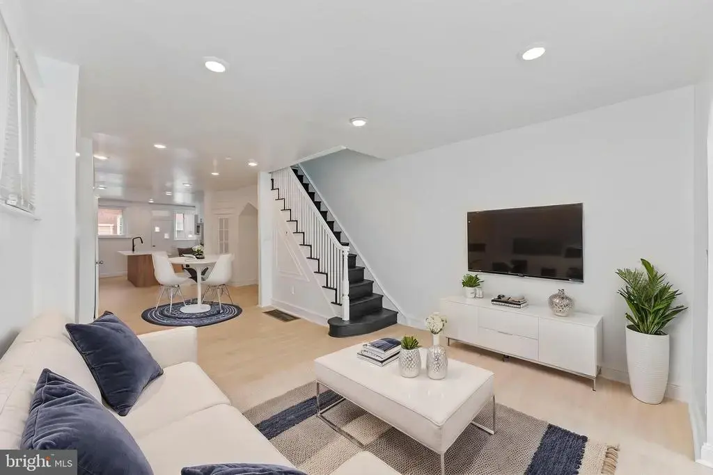 5919 Upland Way, PHILADELPHIA