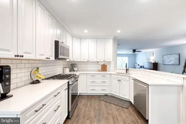 708 Leister Dr, Lutherville Timonium