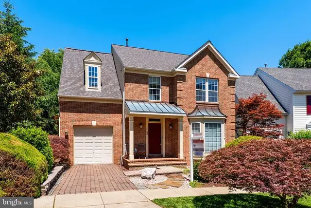 113 Summer Walk Dr, Gaithersburg