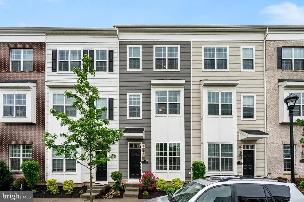 112 Annapolis St, BENSALEM