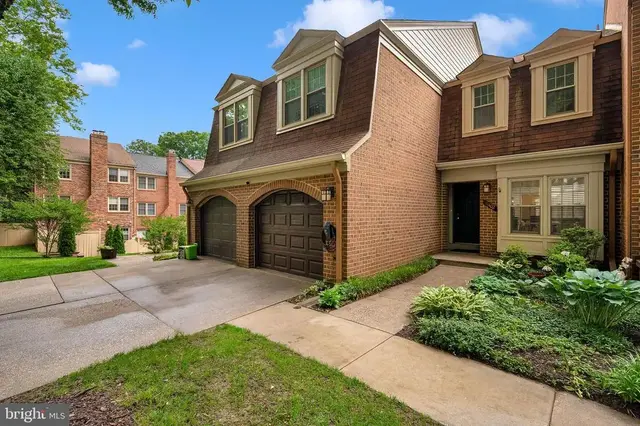 11402 Empire Ln, Rockville