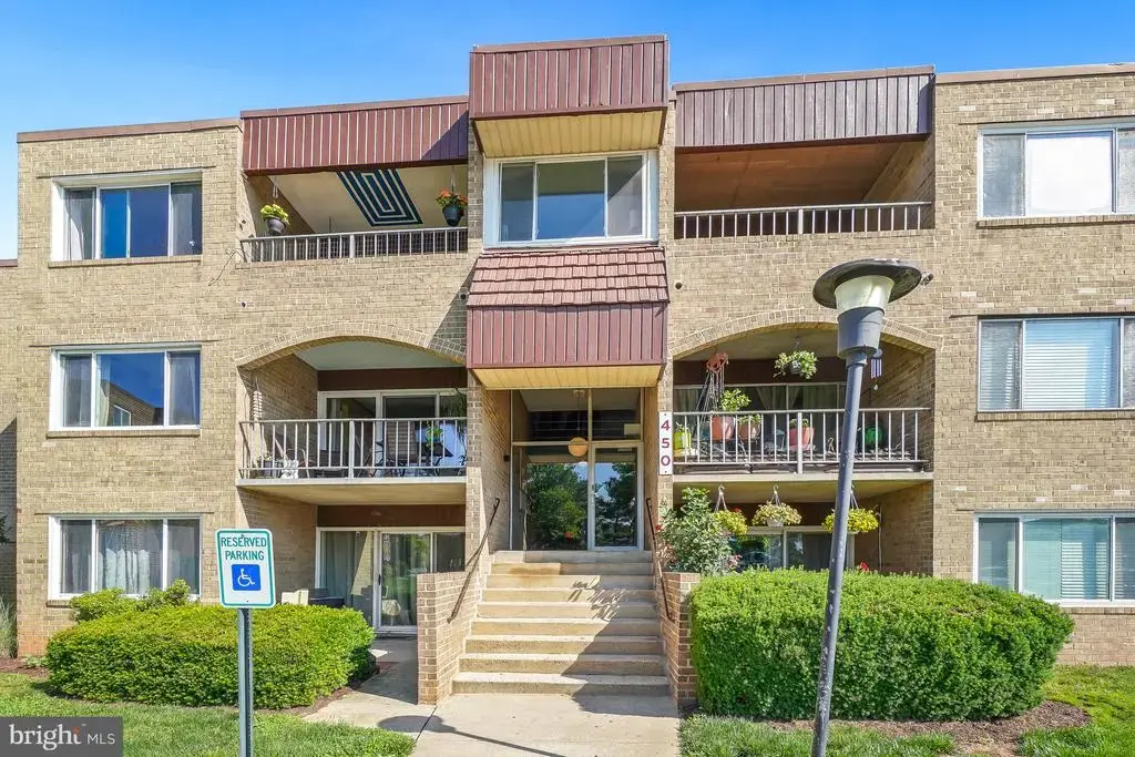 450 Girard St #304, GAITHERSBURG