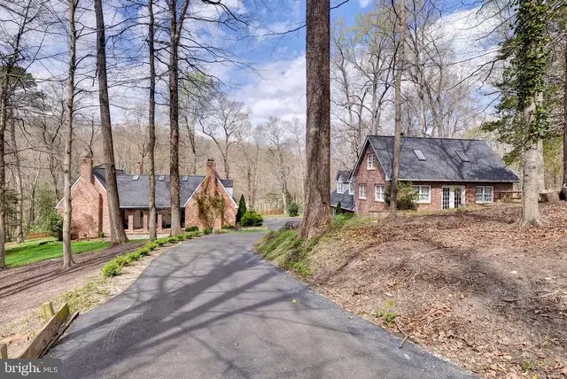 132 Little John Rd, Williamsburg