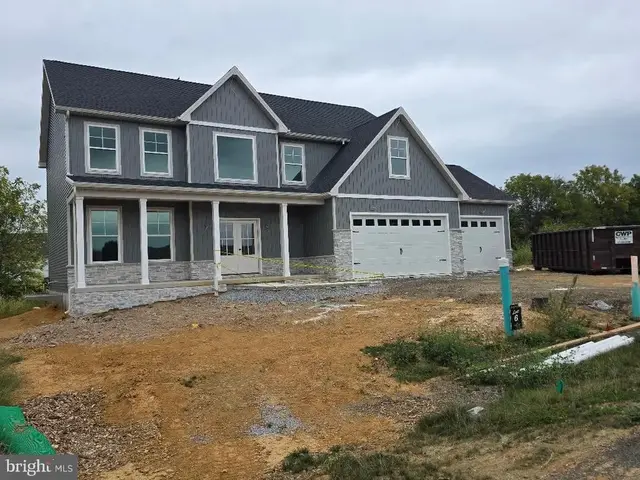 11501 Pinnacle View Dr, Waynesboro