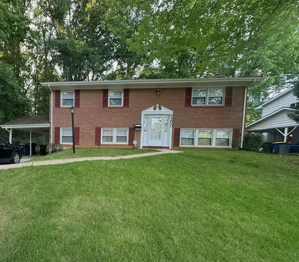 7200 Long Branch Dr, NEW CARROLLTON