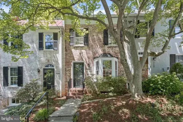 5023 V St Nw, Washington