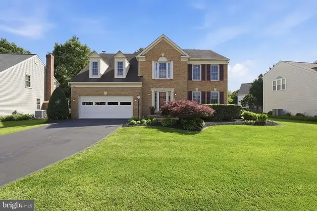 43197 Wayside Cir, Ashburn