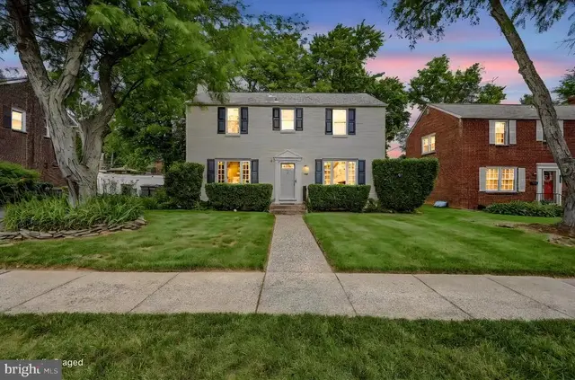 239 Plymouth Rd, Wilmington