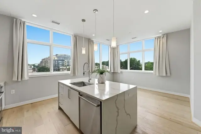 646 H St Ne #304, Washington