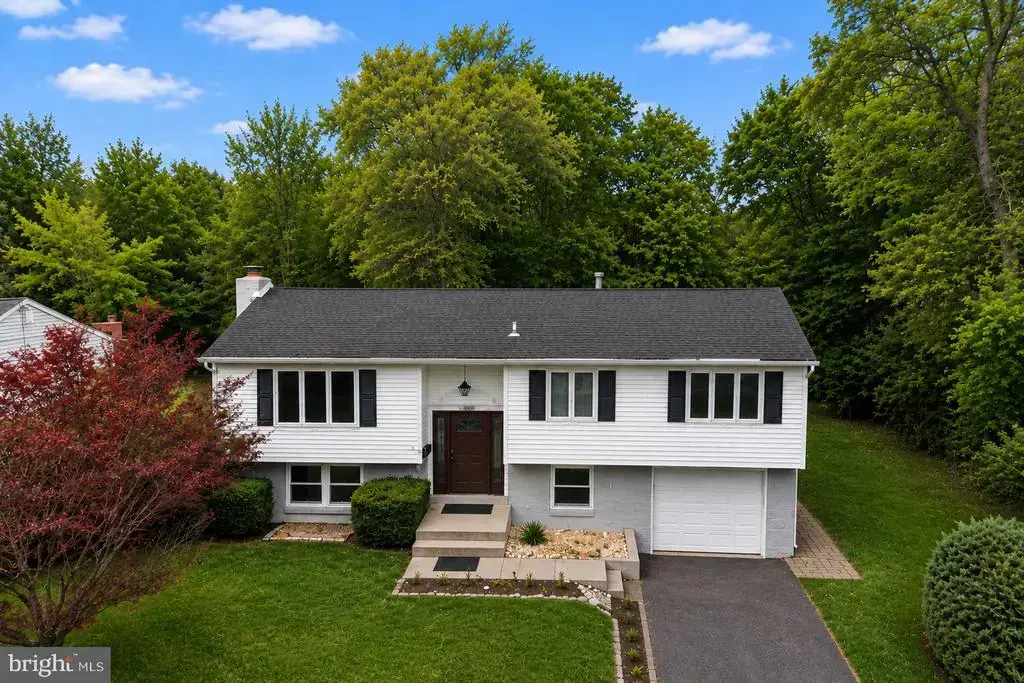 1104 Gorson Dr, WARMINSTER