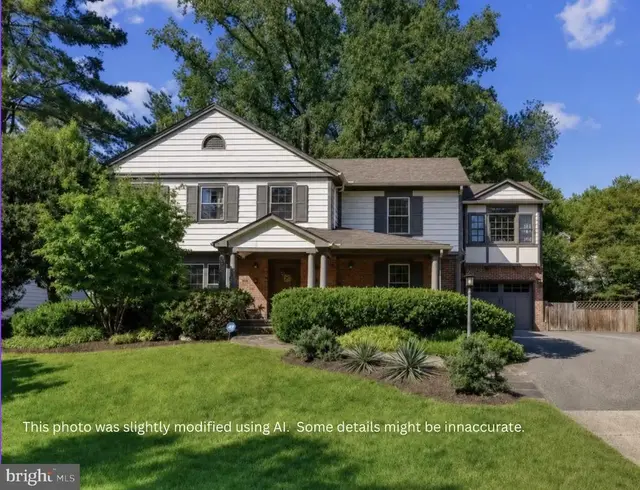 6 Old Stage Ct, Rockville