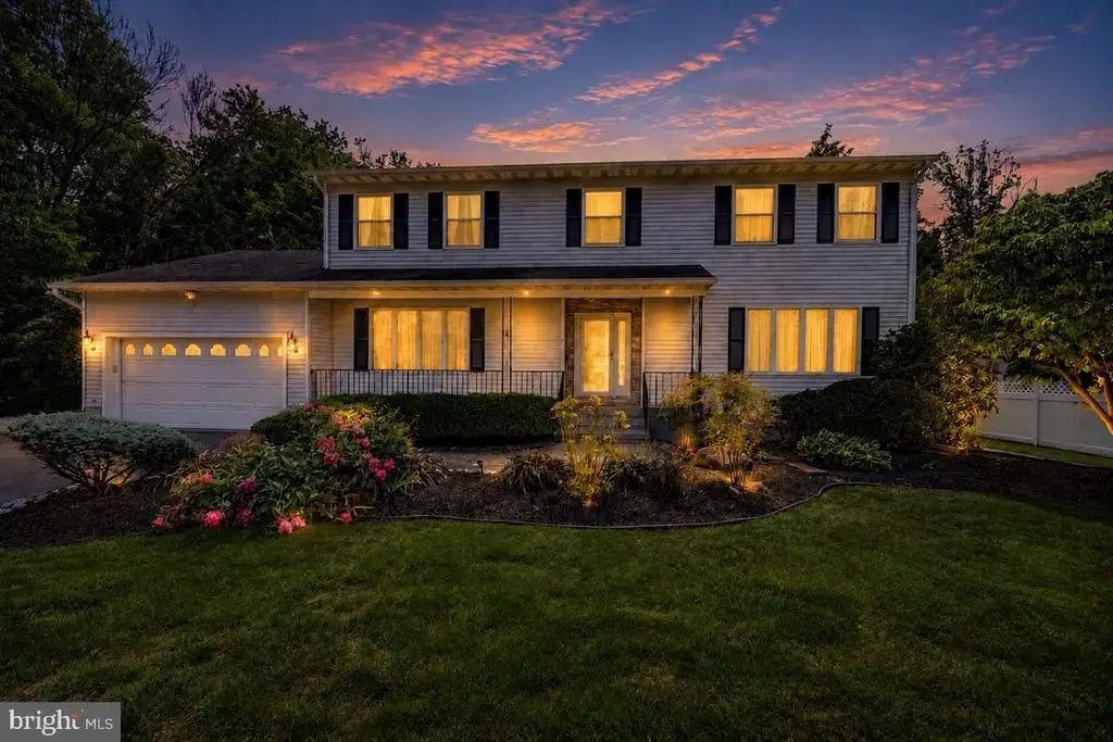 3 Leshin Ln, HIGHTSTOWN