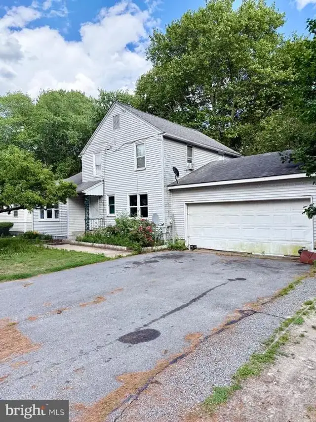 213 Old Laurel Rd, Georgetown
