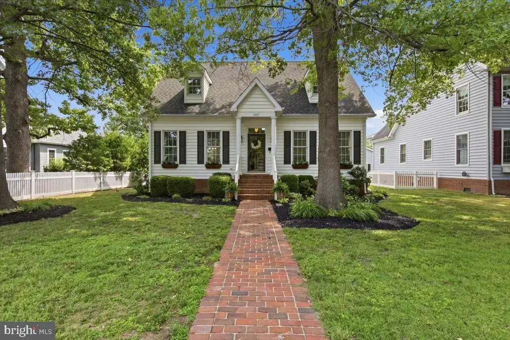 1007 Hambrooks Ave, CAMBRIDGE