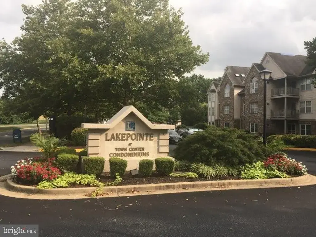 9808 Lake Pointe Ct #301, UPPER MARLBORO