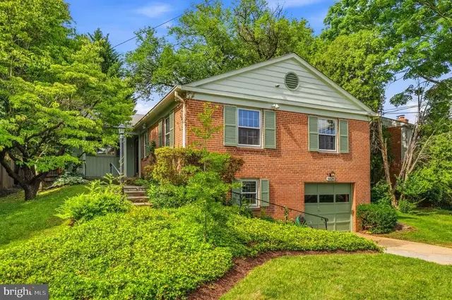 5605 Alta Vista Rd, Bethesda