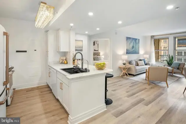 915 E St Nw #1105, Washington