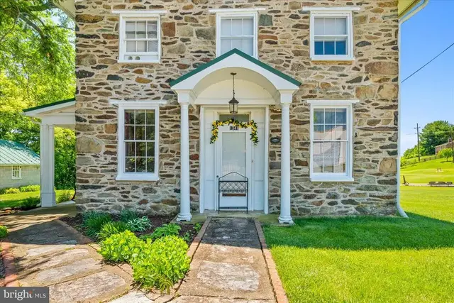 1341 Jefferson Pike, Knoxville