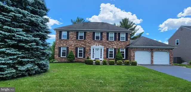 412 Greenwood Dr, Wilmington