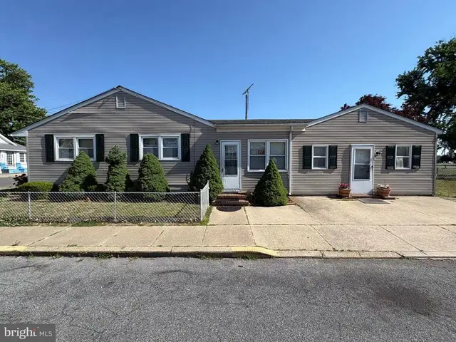 453 N North St, Seaford
