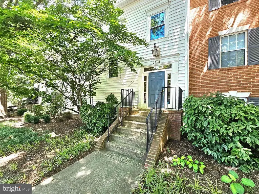 7758 New Providence Dr #9, FALLS CHURCH