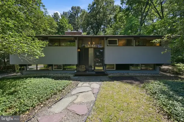 3413 Metzerott Rd, College Park