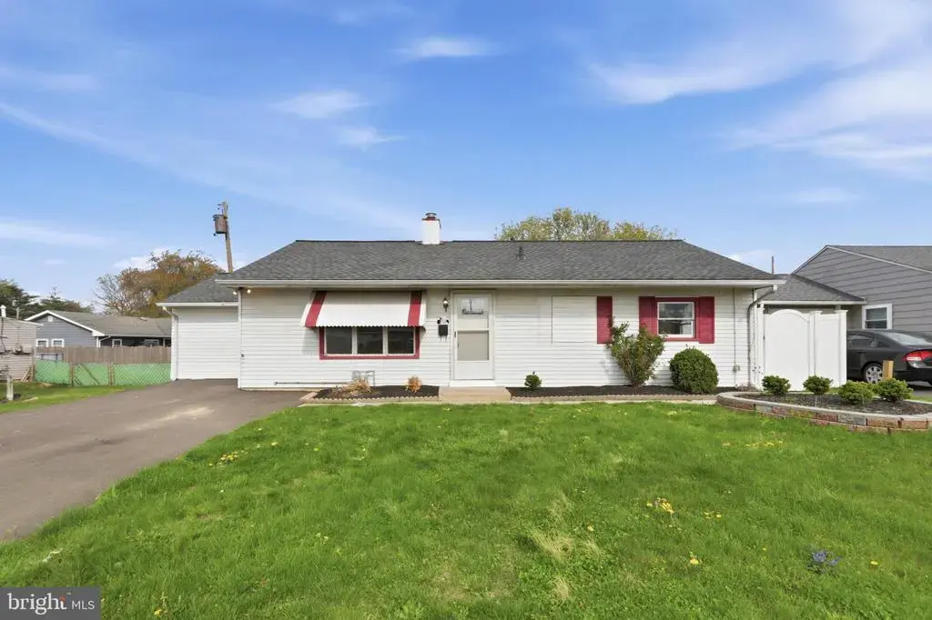 284 N Olds Blvd, FAIRLESS HILLS
