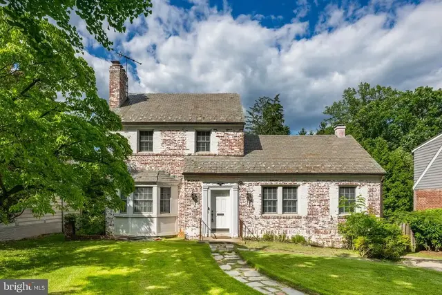 5905 Wilson Ln, Bethesda